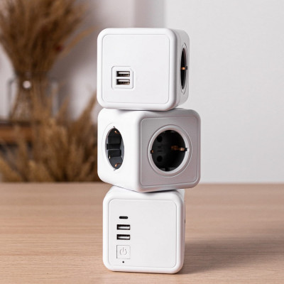 Разветвитель Cube Original 5 Euro 16A RocketSocket, цвет белый-серый GN1203 Разветвитель Cube Original 5 Euro 16A RocketSocket, цвет белый-серый GN1203